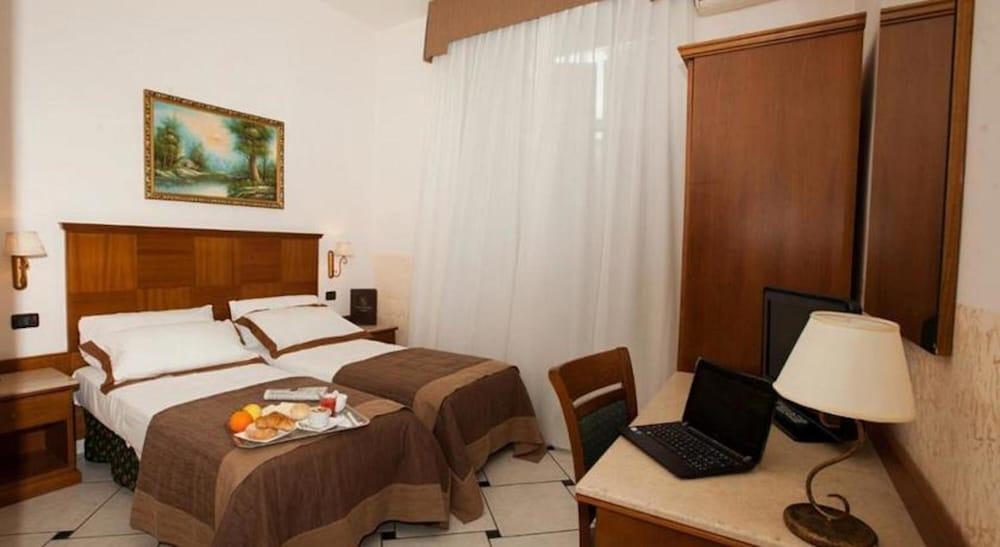 Garibaldi Suite Nápoles Exterior foto